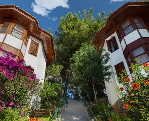 Club & Hotel Letoonia