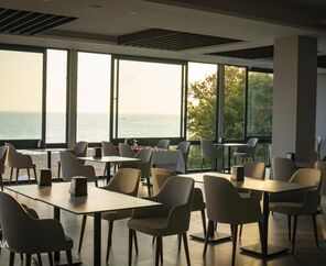 Adora Calma Beach Hotel