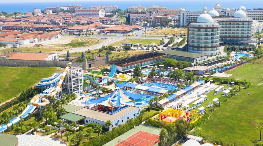 Dream World Aqua Side