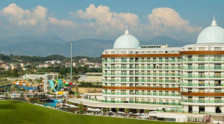 Dream World Aqua Side