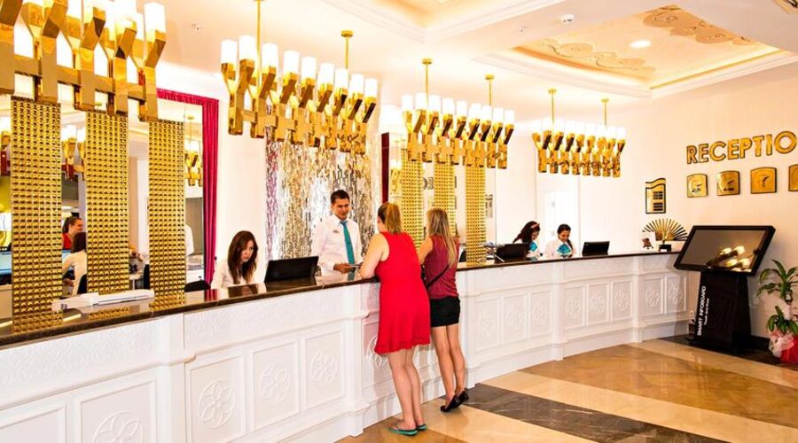 Dream World Aqua Side