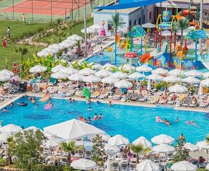 Dream World Aqua Side