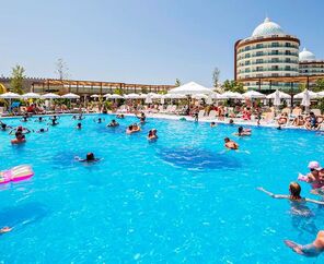 Dream World Aqua Side