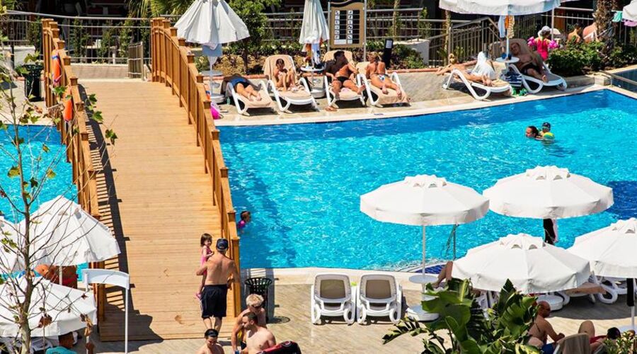 Dream World Aqua Side