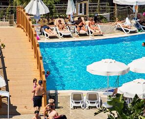 Dream World Aqua Side