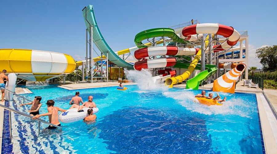 Dream World Aqua Side