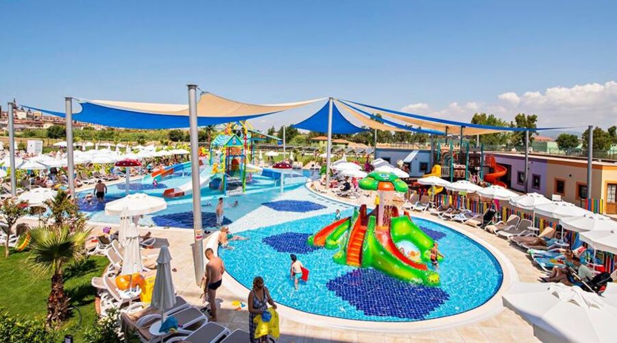 Dream World Aqua Side