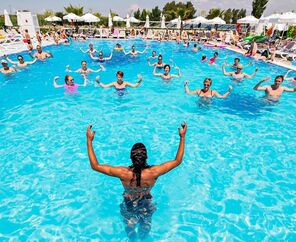 Dream World Aqua Side