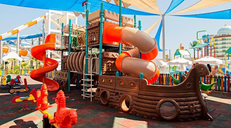 Dream World Aqua Side