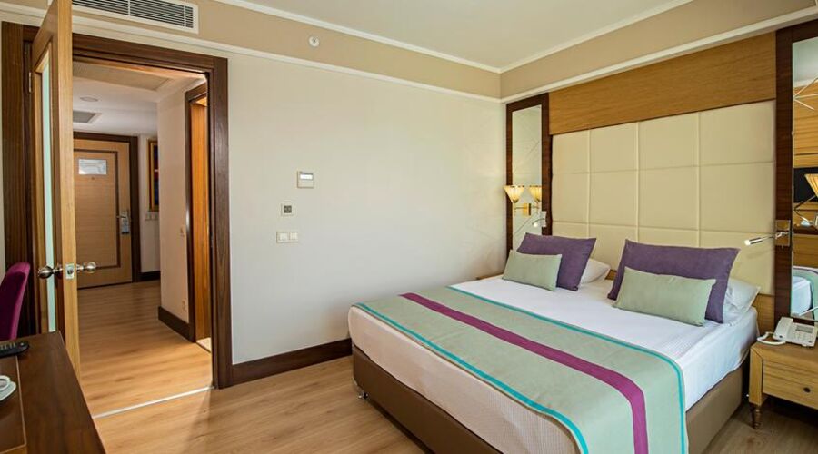 Dream World Aqua Side